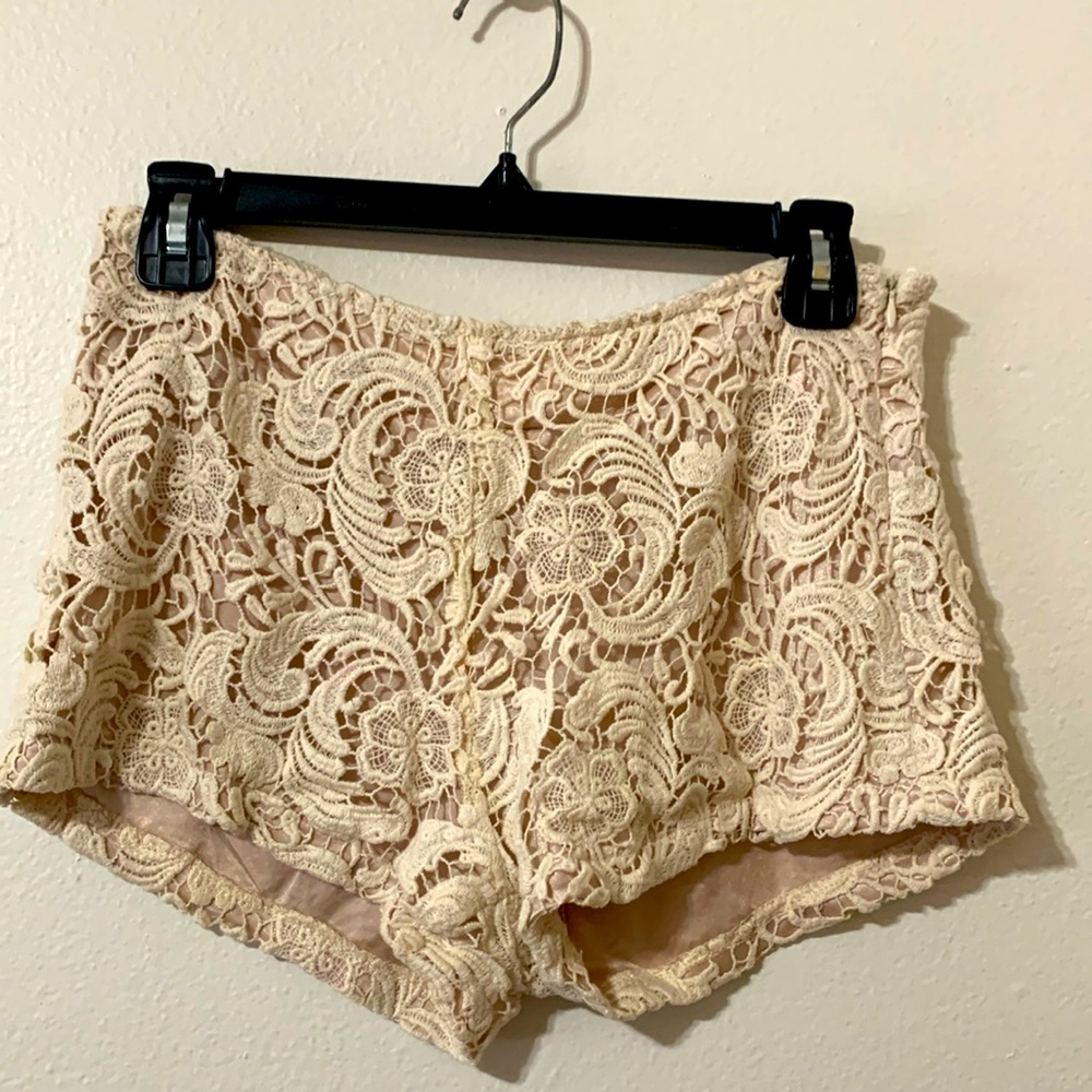 Love Spray Cream Printed Shorts Side Zipper Size M Used